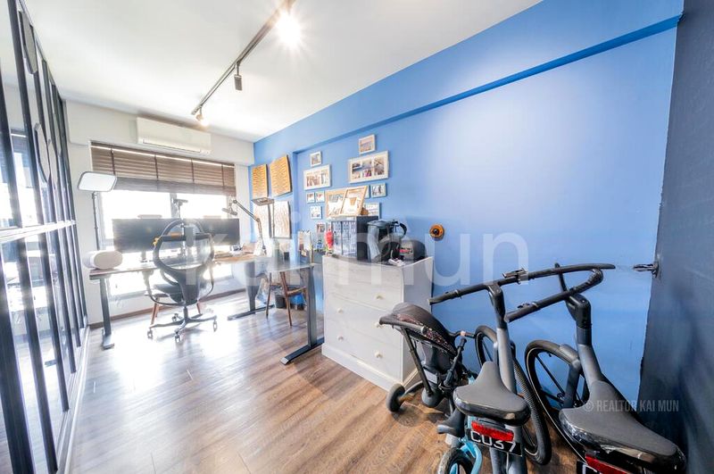 Premium HDB for Sale in  682A Edgedale Plains - Image 11